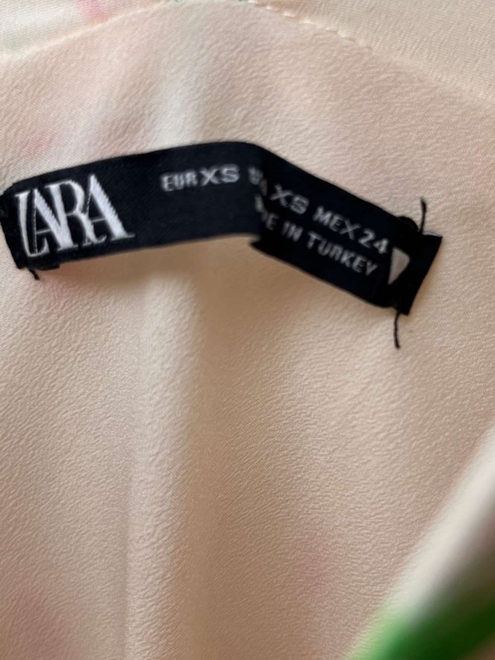 Zara Cherry Print Satin V-Neck Mini Dress USED SIZE XS - Picture 10 of 10